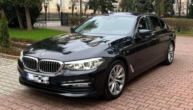 bmw mazowieckie BMW Seria 5 cena 158000 przebieg: 105000, rok produkcji 2017 z Karczew